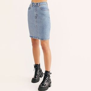 Free People Levi’s Core Denim Skirt